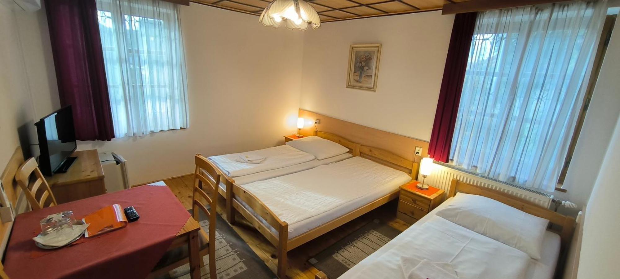 Penzion Romance Břeclav Exteriör bild